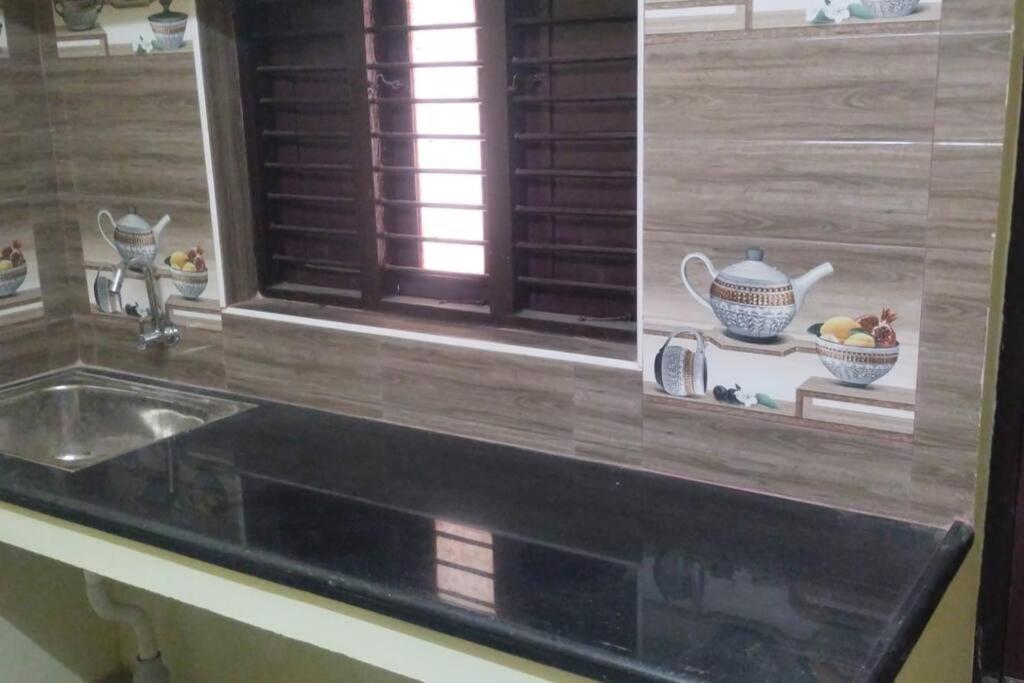 Sunshine Apartments Τσενάι Εξωτερικό φωτογραφία